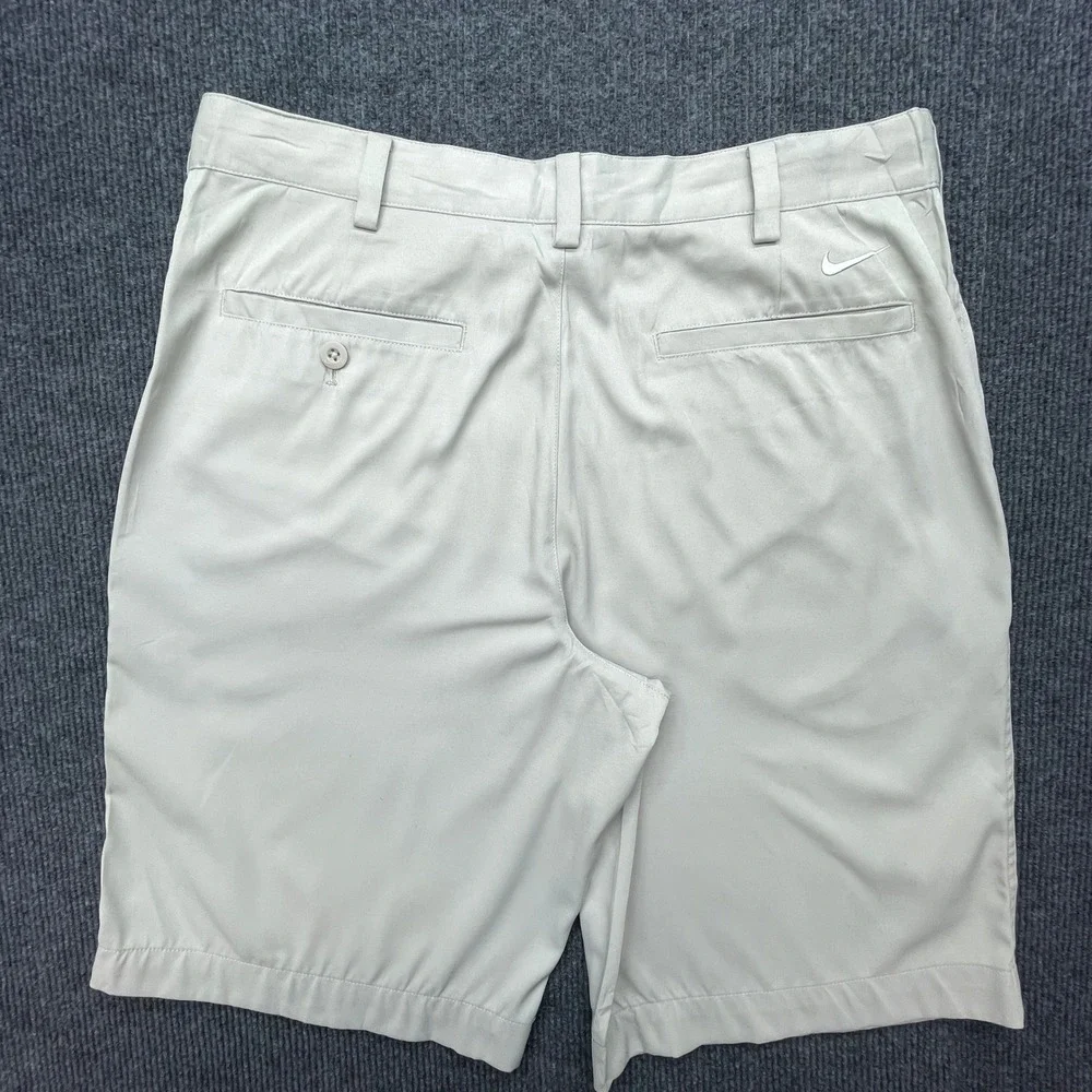 Nike Golf Dri-FIT Shorts Mens Size 30 Tan Khaki Flat Front Stretch Performance